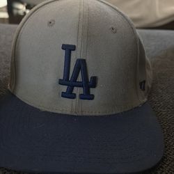 lakers and la hat