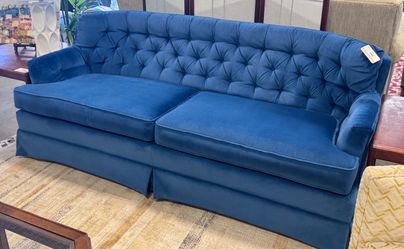 Retro Curved Back Velvet Sofa