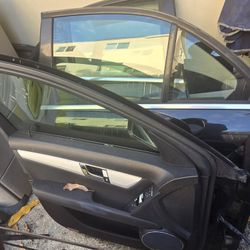 2008 2010 Mercedes C300 Doors Driver Passanger 