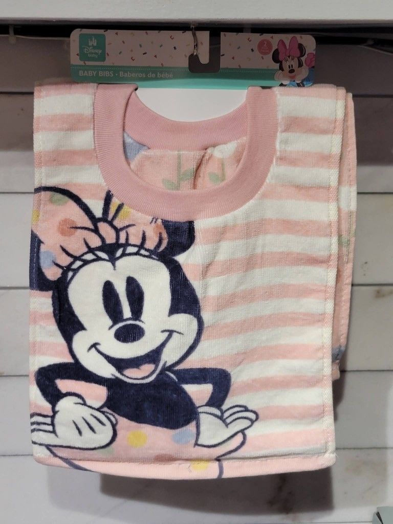 Disney Baby Minnie Mouse Towel 2ct Bib Pack
$5 (One Available)