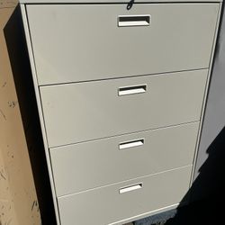 Filing Cabinet With Key 