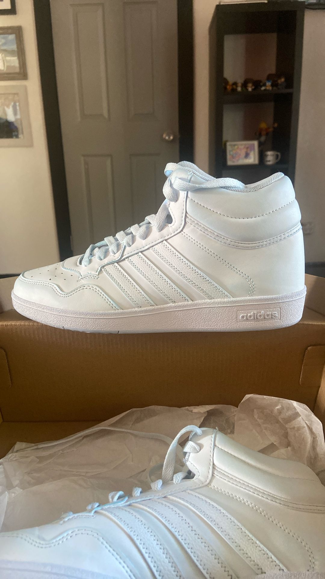 Adidas Hoops 4.0 MID j