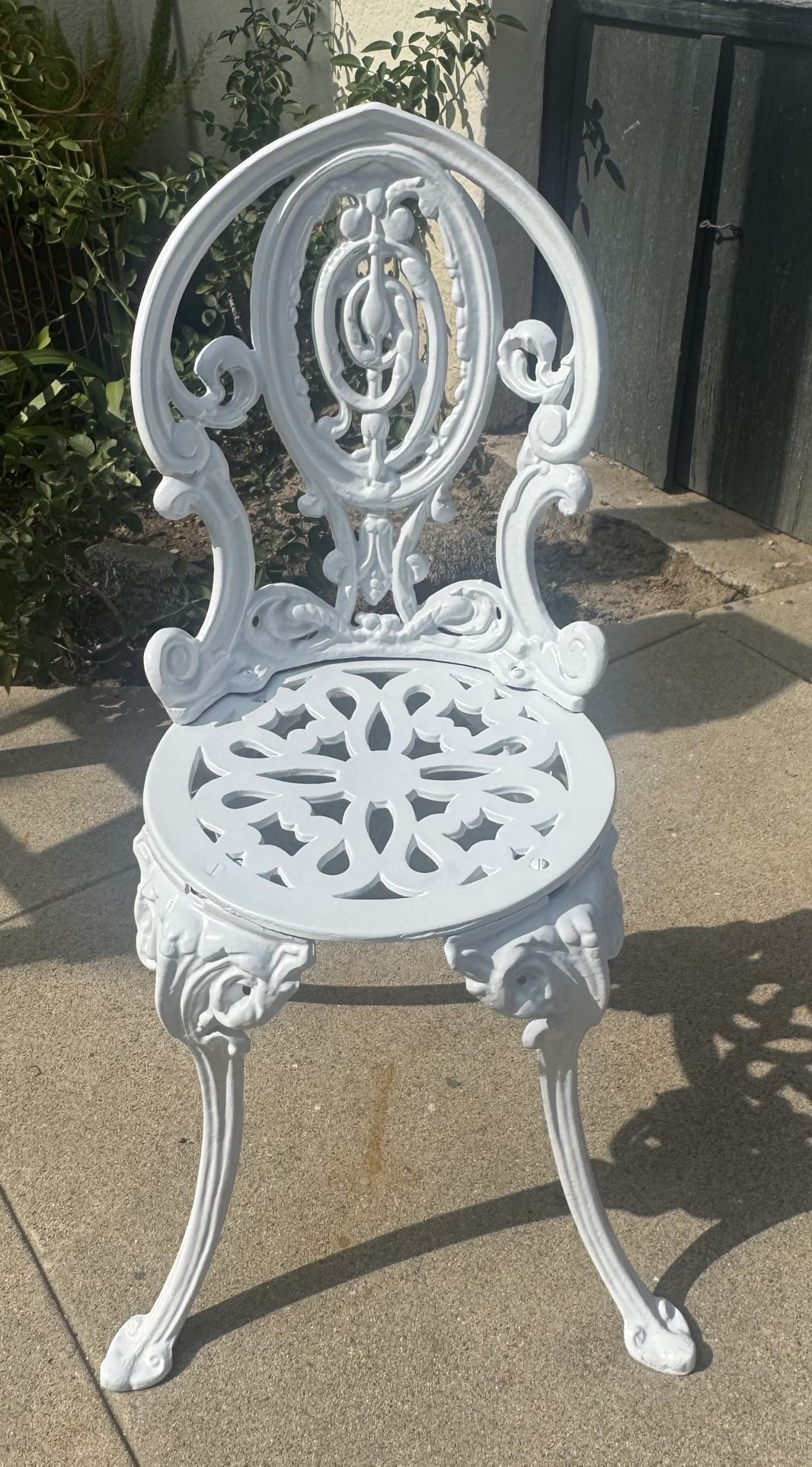 Vintage Victorian Style White Cast Iron Fancy Garden Chair