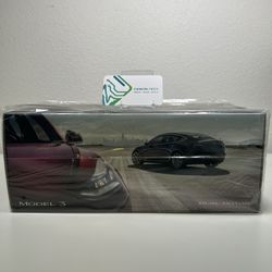 Official Tesla Model 3 Die-Cast 1:18 Pearl White BRAND NEW SEALED