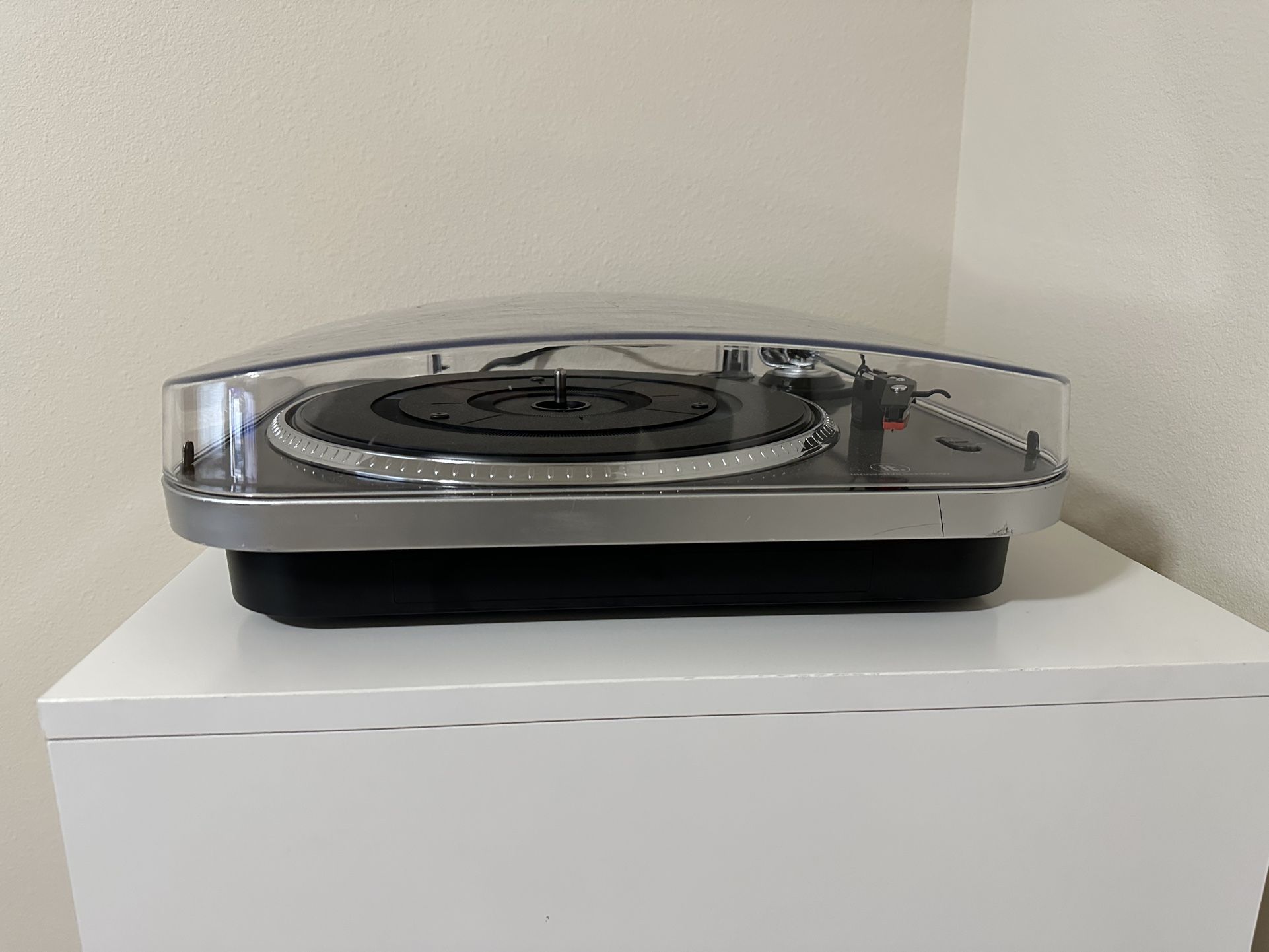 Innovative Technology Turntable
