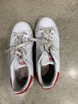 Women’s Addidas shoes size 8