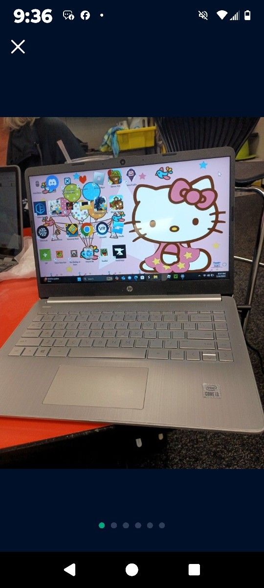 HP laptop Intel core i3 ram 8.00 GB. storage 250  . 14inch screen .comes with a charger 