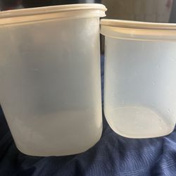 Lot Of 2 Vintage Rubbermaid Servin' Saver #7 #6 Storage Container Almond Lids