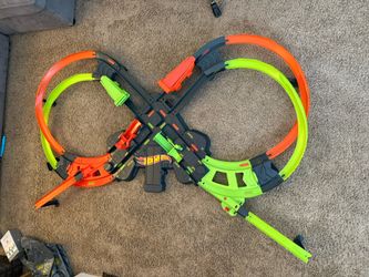 Hot Wheels Colossal Crash Track Set