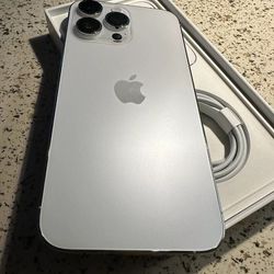 Apple iPhone 14 Pro Max - 256 GB - Silver (Unlocked)Brand New Unused