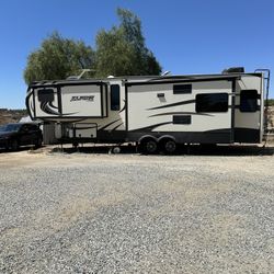 2015 Alpine Keystone