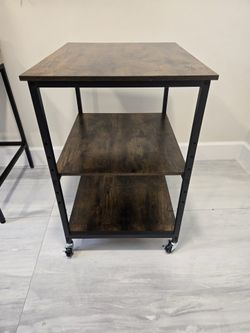 Table for sale-Practically New!