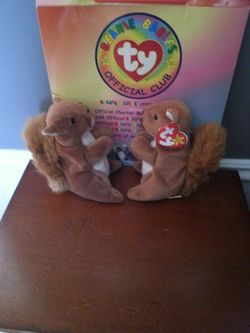 Twin squirrel beanie babies
