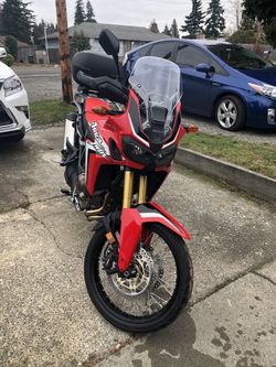2017 HONDA CRF1000L. AFRICA TWIN. LIKE NEW