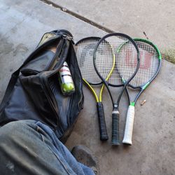 All For $30 Obo With All Three Racks 3 Cans Of Balls 
