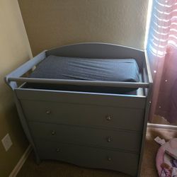 Bassinet, Changing table Dresser and Changing Pad