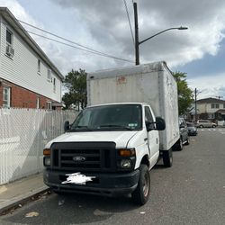 2011 Ford E-350 Super Duty