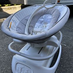 Graco Sense2Soothe swing With cry Detection technology 
