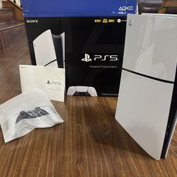 PS5(Mint Condition)