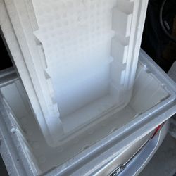 Thick Styrofoam Cooler