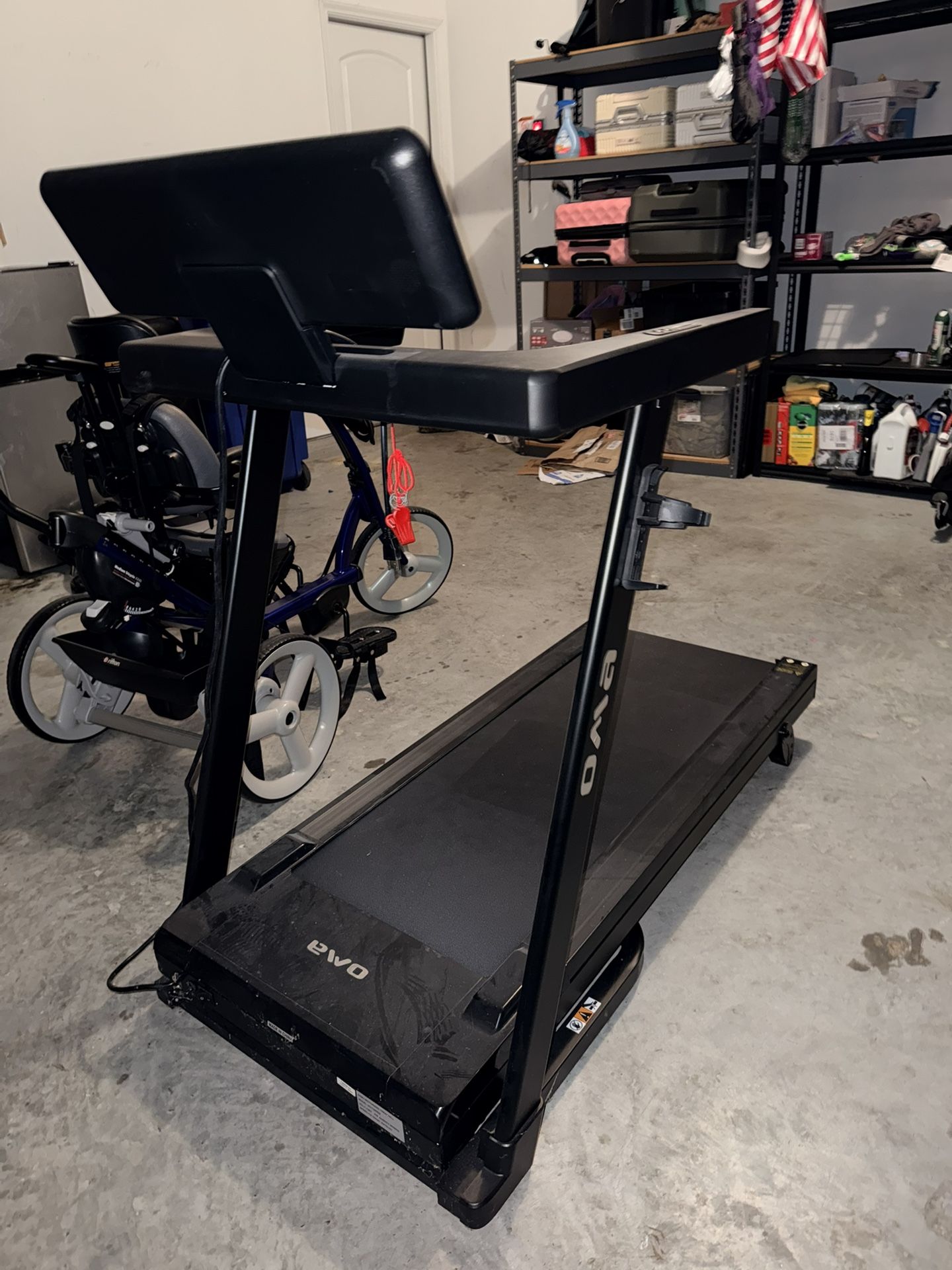 Oma Treadmill