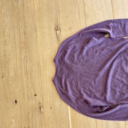 Women's banana republic V-neck sweater