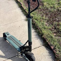 Vsett 8+ Electric Scooter