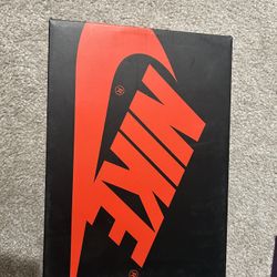 Air Jordan 1 Retro Low OG Chicago Black Toe