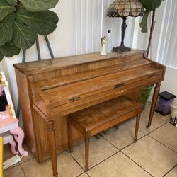 Schaffer & Sons Upright piano