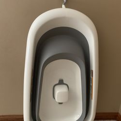 OXO Splash and Store Bathtub 