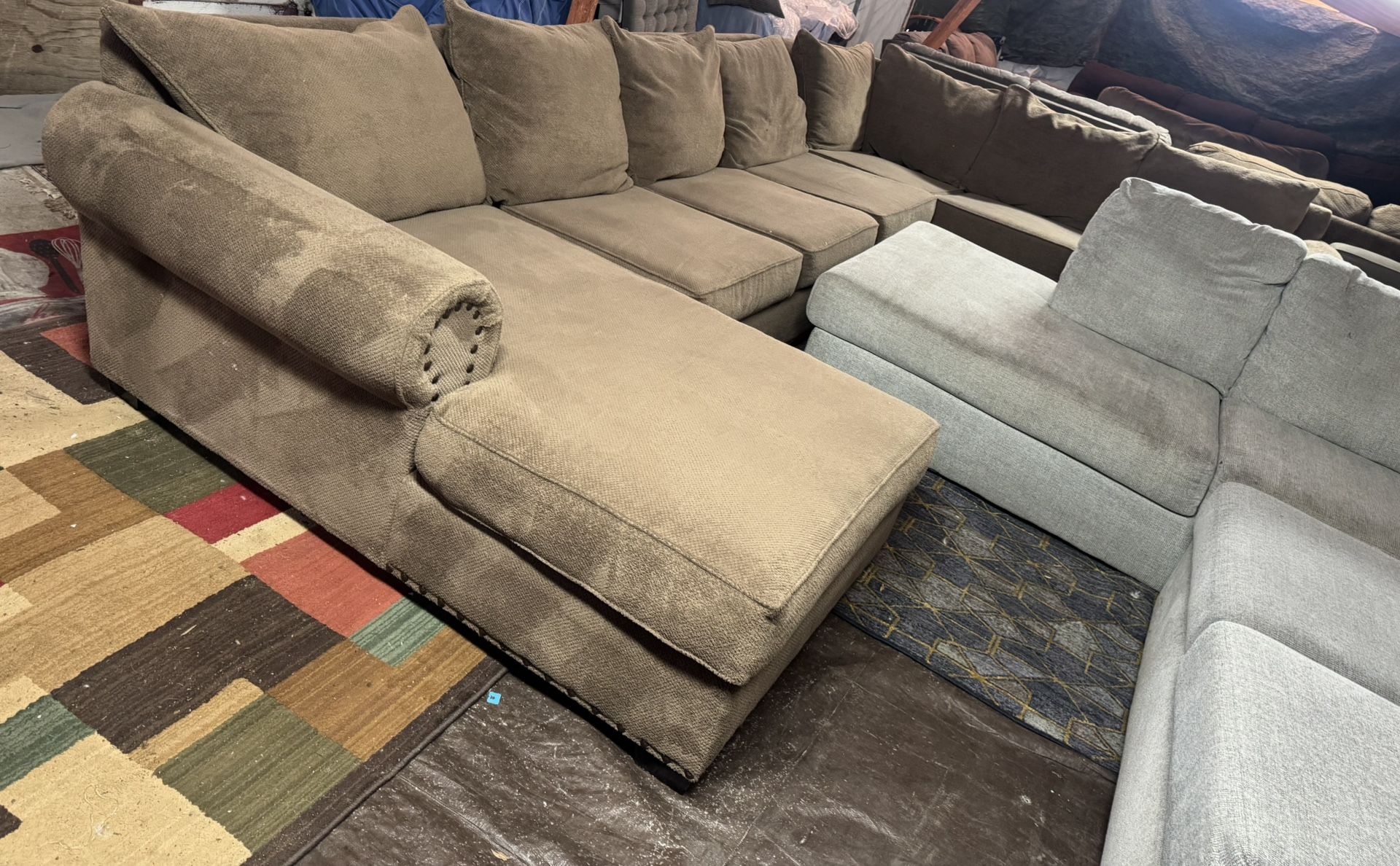Very Large Sectional Great Condition Clean We Sell All The Time Delivery $40
