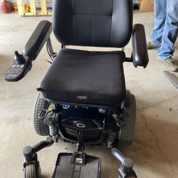 Quantum Q6 Edge Series