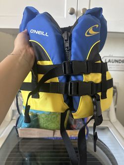 O’Neill infant life vest