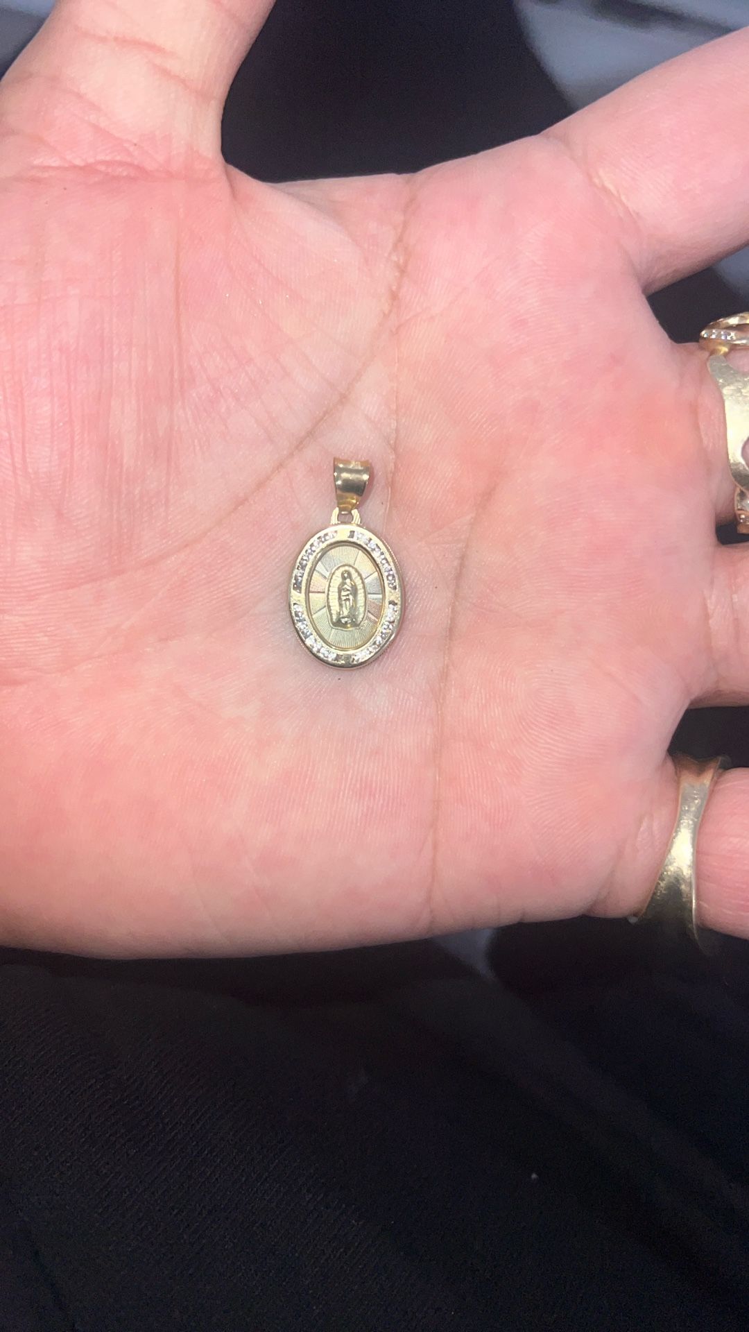 10 K Virgin Mary Pendant