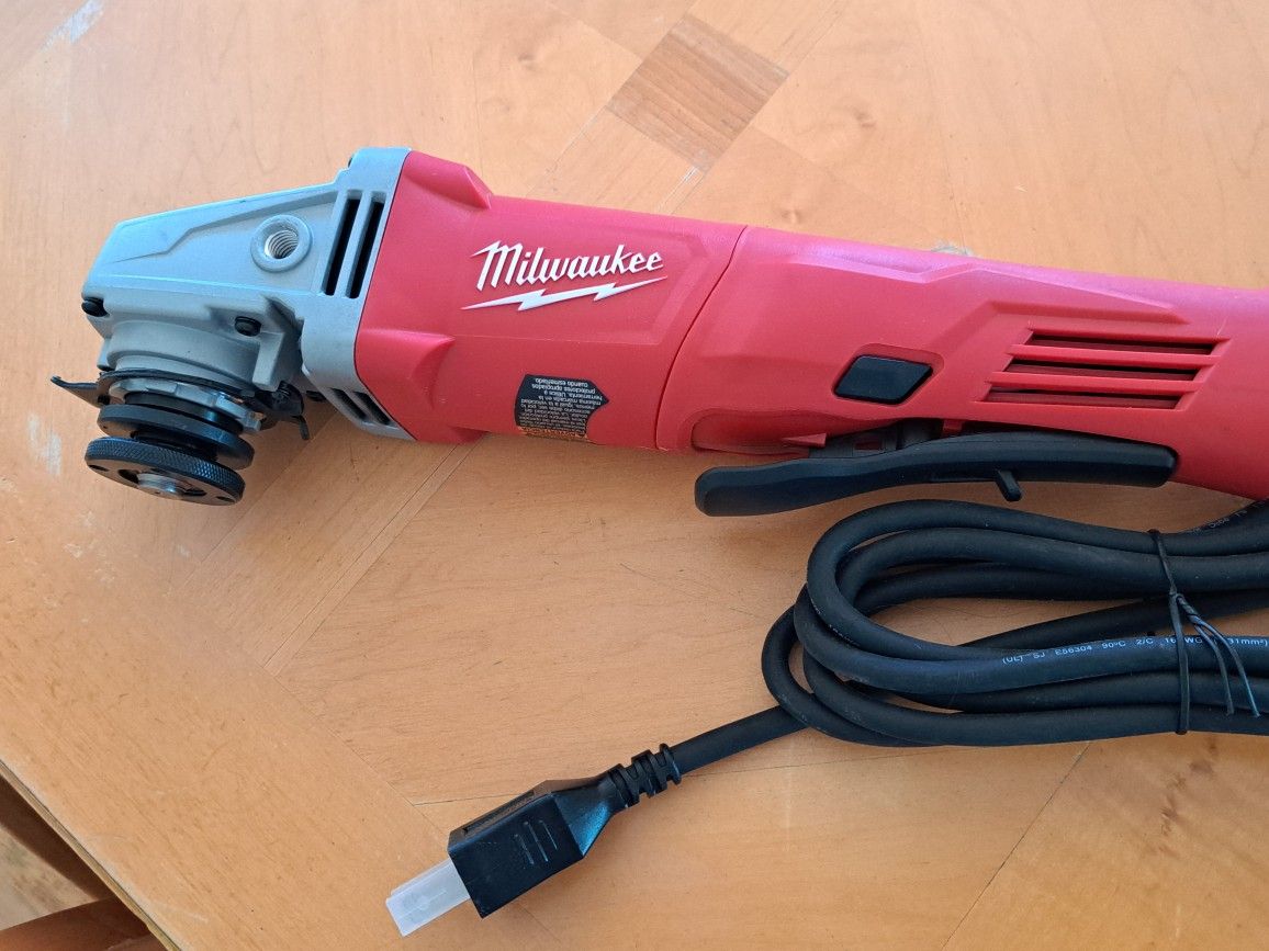 Milwaukee Grinder Never Used