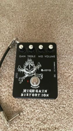 Distortion pedal