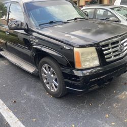 Parting Out Escalade OEM Parts Platinum Cadillac  02 Thru 06 Tahoe Suburban Yukon