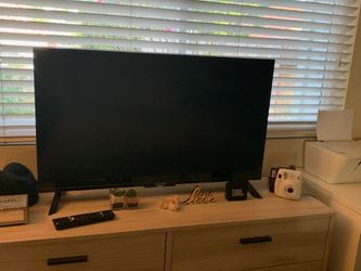 36”  Element TV
