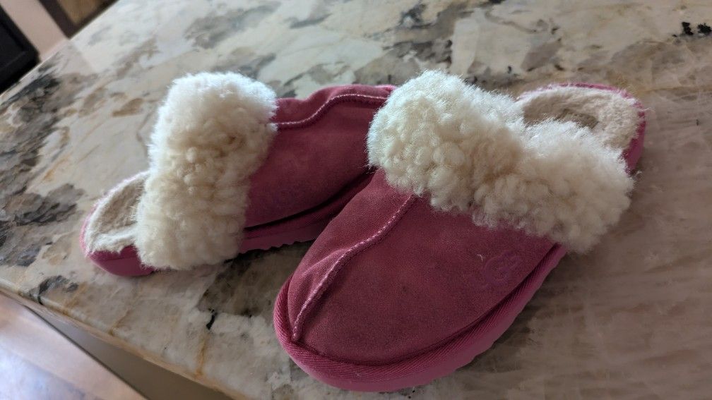 Girl's Slippers