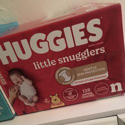Huggies Newborn 128 Diapers