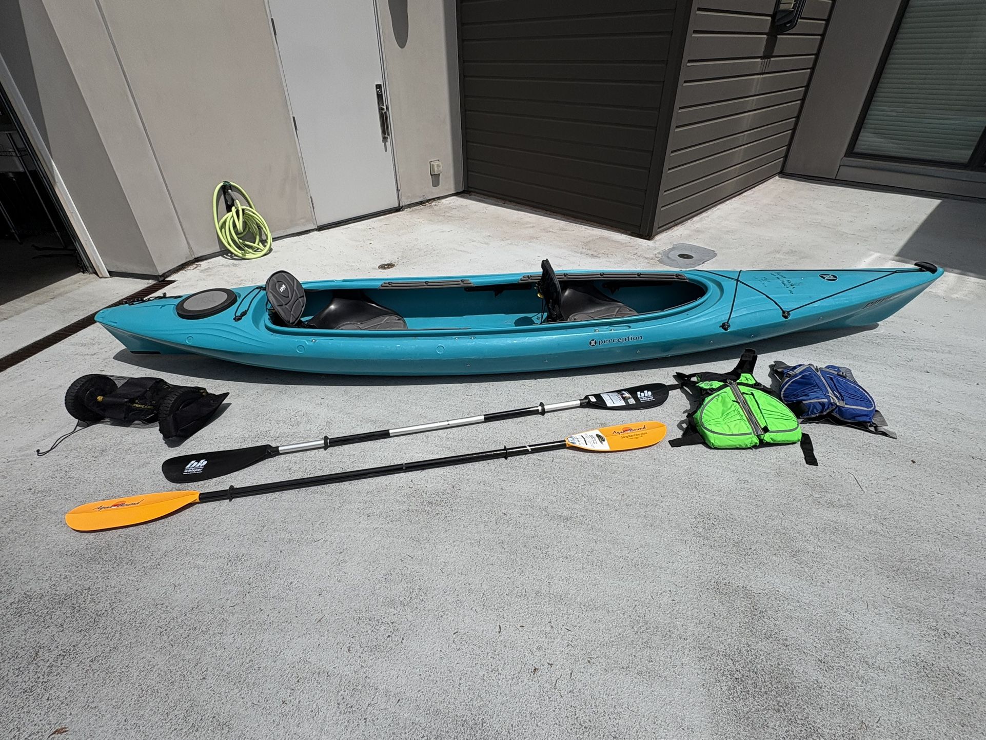 2 Person Kayak With Accessories