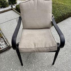 Patio Iron Chairs (4)