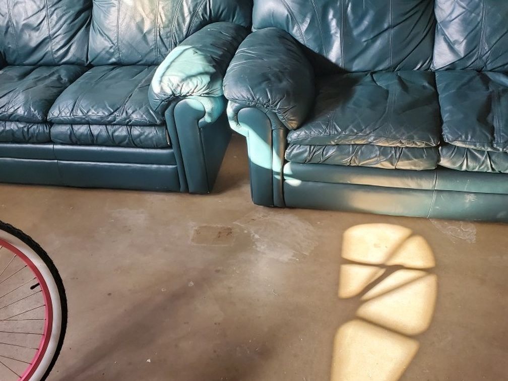 Free Green Leather Couches