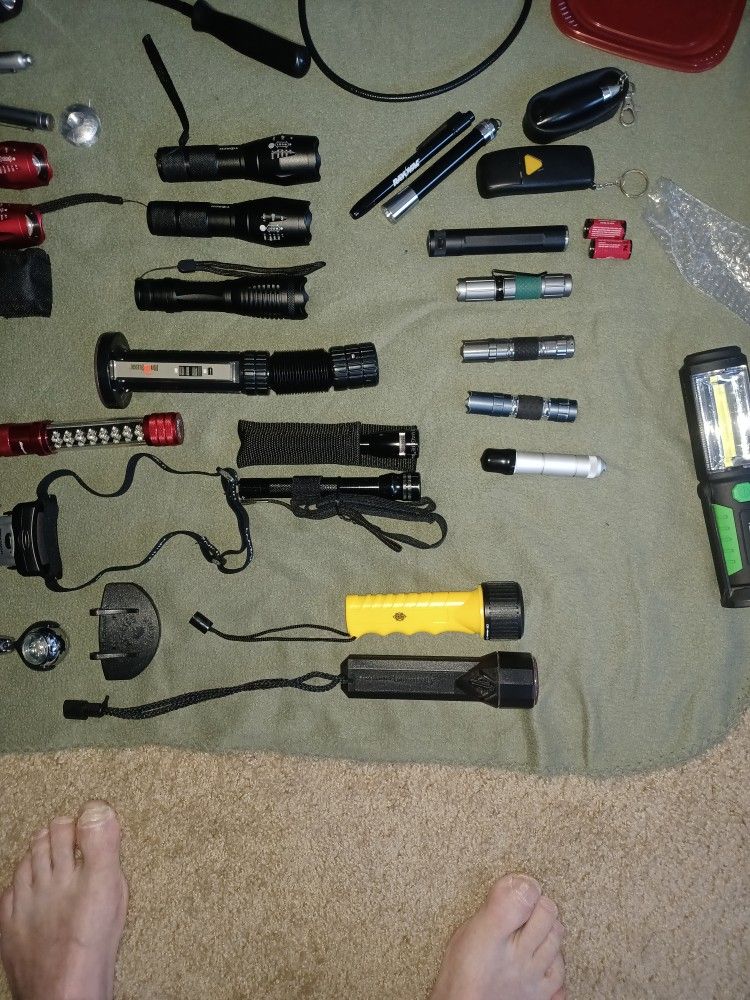 47 Differnt Flashlights,multi Led and Battery Opeated