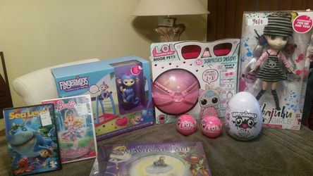 Toy bundle bundle range from 30 to 80 according to what in it