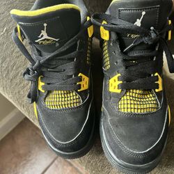 Jordan 4s