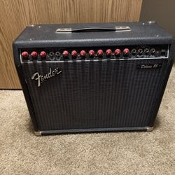Fender deluxe 85 guitar amp 