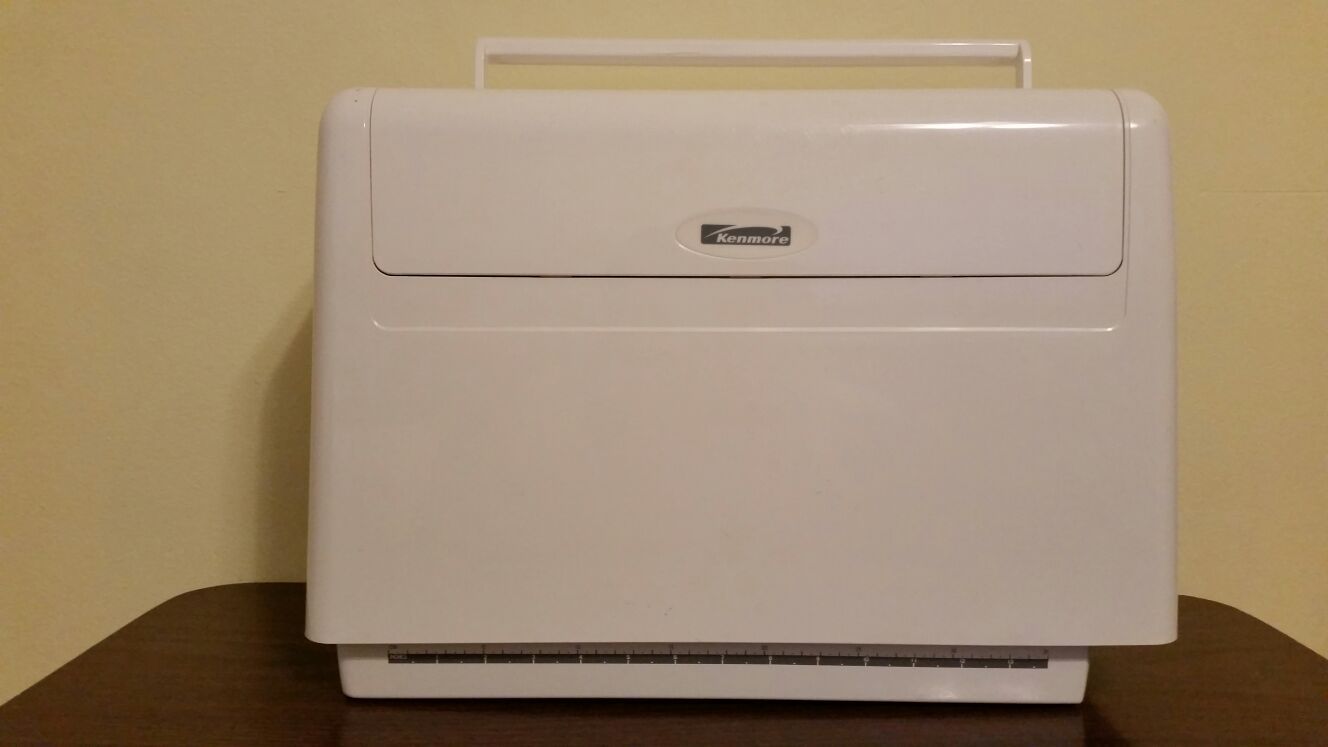 Kenmore Embroidery Sewing Machine Model 385. 19000 for Sale in Orlando