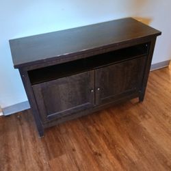 Tv Stand/ Entertainment Center 