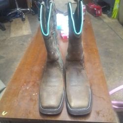 Woman Cowboy Boots 